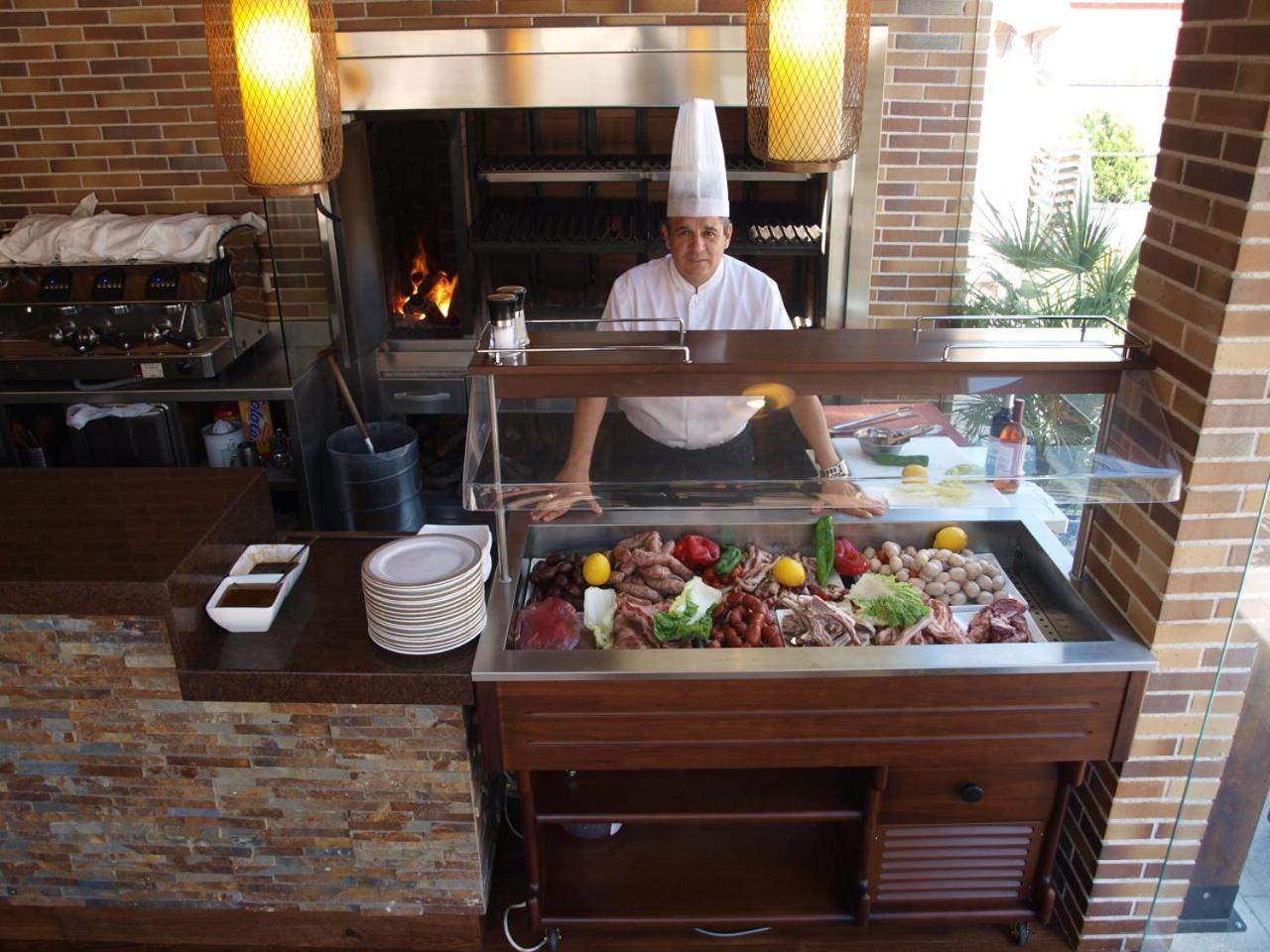 Dinastia Hotel Getafe Bagian luar foto