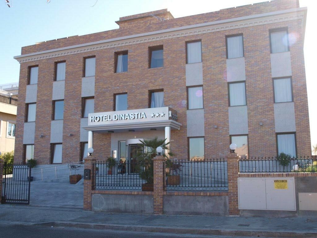 Dinastia Hotel Getafe Bagian luar foto